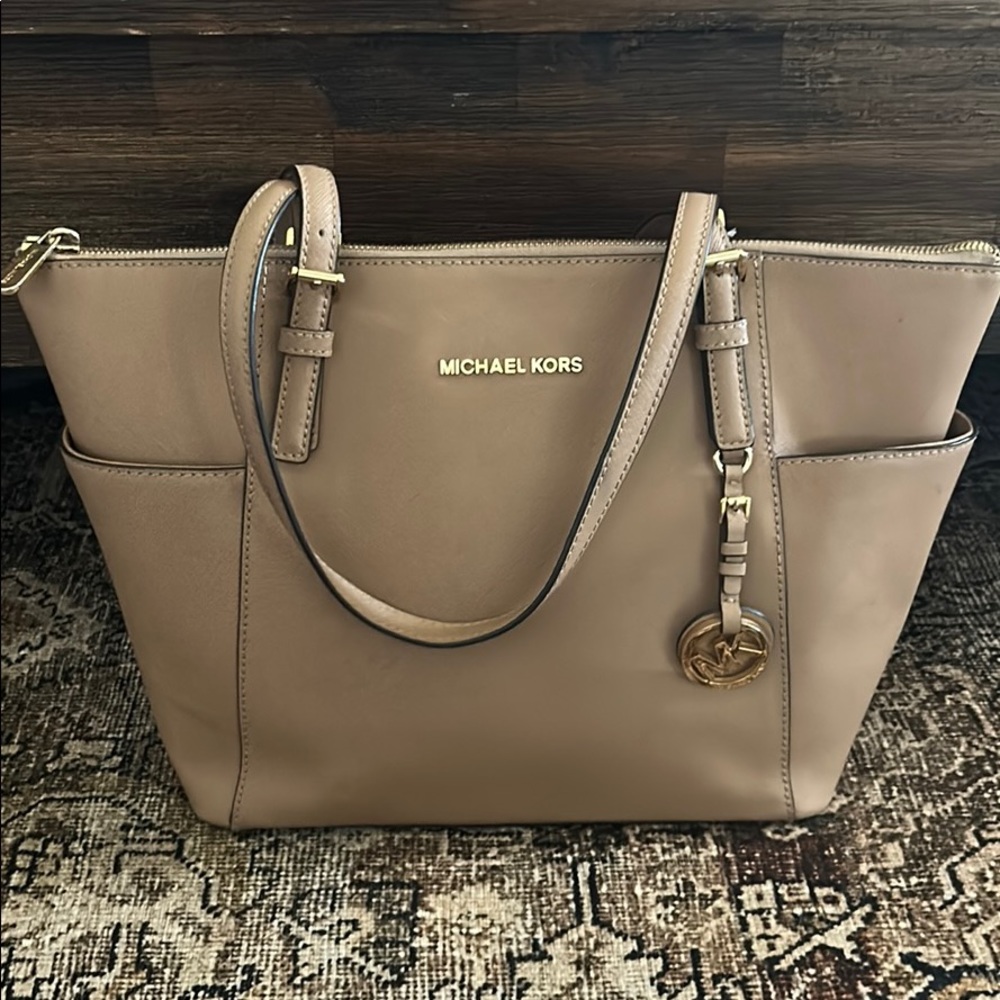 Jet Set EW Logo Saffiano Leather Bag-Michael Kors